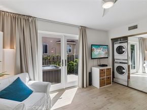 6512 Surfside Lane, Carlsbad CA 92011
