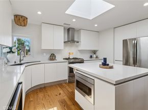 6512 Surfside Lane, Carlsbad CA 92011