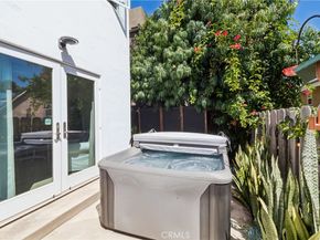6512 Surfside Lane, Carlsbad CA 92011