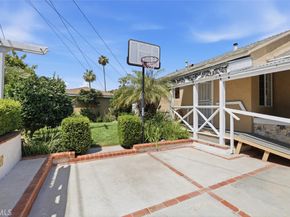 210 E 46th Street, Long Beach CA 90807