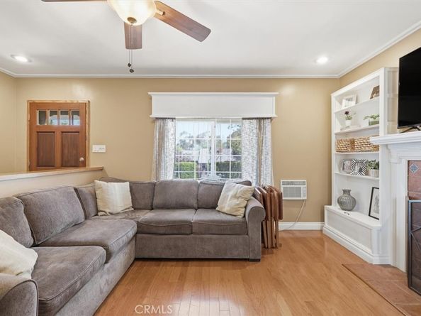210 E 46th Street, Long Beach CA 90807