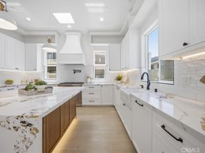 617 N Irena Avenue B, Redondo Beach CA 90277