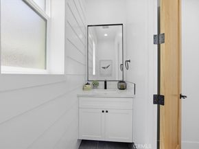 617 N Irena Avenue B, Redondo Beach CA 90277