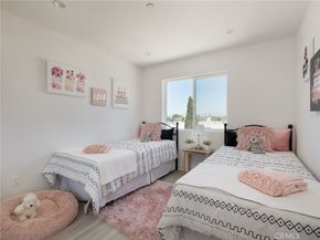 121 E 223rd Street 5, Carson CA 90745