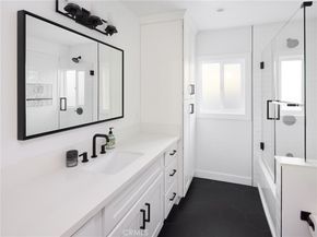 7413 Naylor, Los Angeles CA 90045