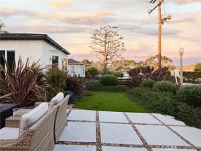 7413 Naylor, Los Angeles CA 90045