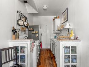 5424 Franklin Avenue, Los Angeles CA 90027