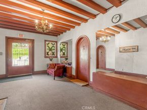 5424 Franklin Avenue, Los Angeles CA 90027