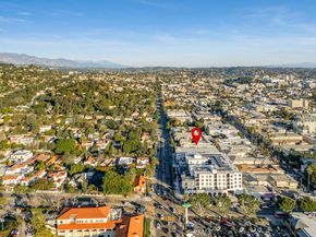 5424 Franklin Avenue, Los Angeles CA 90027