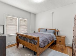 5424 Franklin Avenue, Los Angeles CA 90027