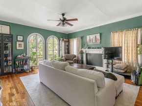 5424 Franklin Avenue, Los Angeles CA 90027