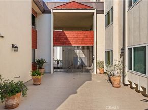 5651 Sumner Way 310, Culver City CA 90230