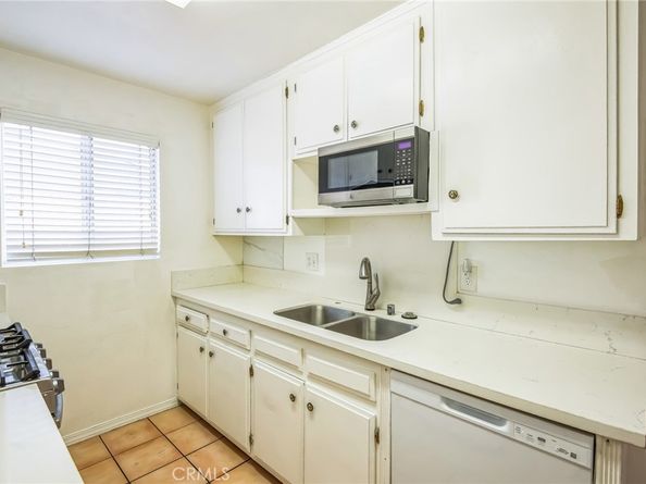 617 E Angeleno Avenue 305, Burbank CA 91501