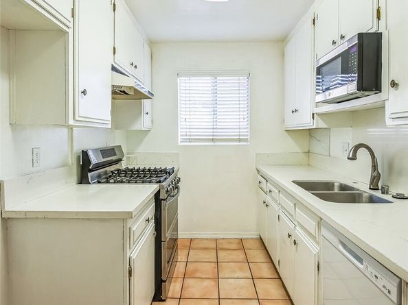 617 E Angeleno Avenue 305, Burbank CA 91501
