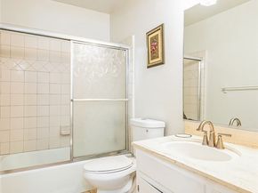617 E Angeleno Avenue 305, Burbank CA 91501