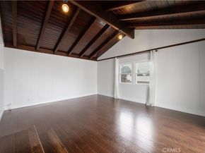 10525 S 4th Avenue, Inglewood CA 90303