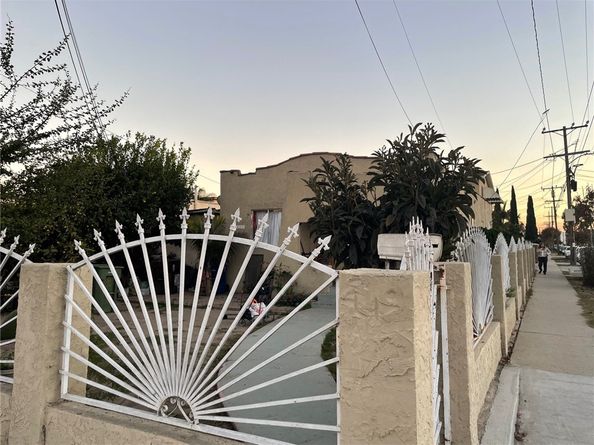 3926 132, Hawthorne CA 90250