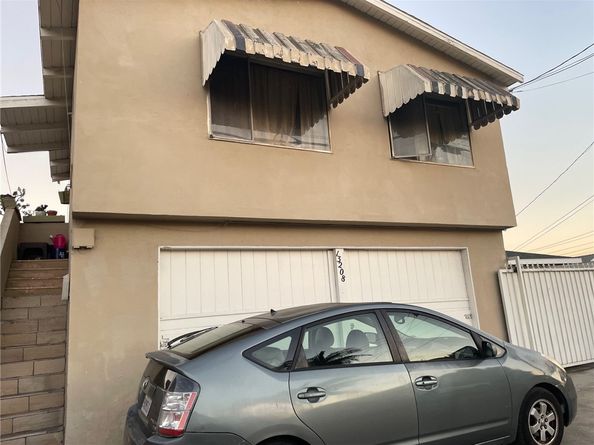 3926 132, Hawthorne CA 90250