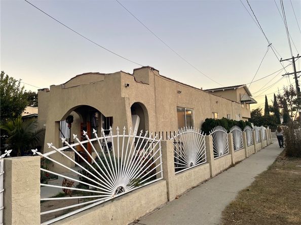 3926 132, Hawthorne CA 90250