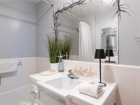 2772 E 2nd Street 2G, Long Beach CA 90803
