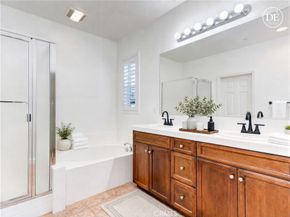 15220 Cambridge, Tustin CA 92782