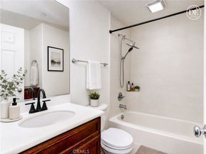 15220 Cambridge, Tustin CA 92782