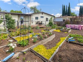 2206 S Shelton, Santa Ana CA 92707