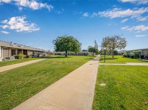 1240 Oakmont Road M4 52i, Seal Beach CA 90740