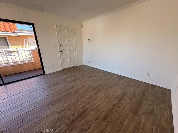 1168 E 10th Street 213, Long Beach CA 90813