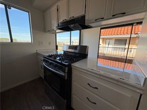 1168 E 10th Street 213, Long Beach CA 90813