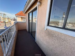 1168 E 10th Street 213, Long Beach CA 90813