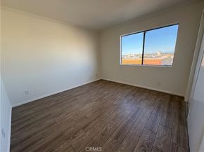 1168 E 10th Street 213, Long Beach CA 90813