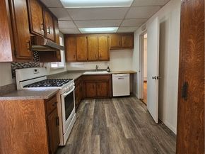 2001 Carfax, Long Beach CA 90815