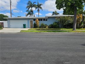 2001 Carfax, Long Beach CA 90815