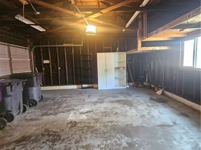 2001 Carfax, Long Beach CA 90815