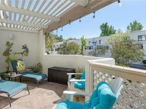 152 N Singingwood, Orange CA 92869