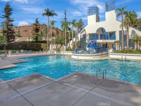 152 N Singingwood, Orange CA 92869