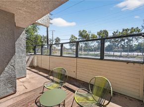 803 E Victoria 138, Carson CA 90746