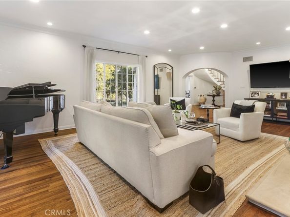 2494 Glen Canyon Road, Altadena CA 91001