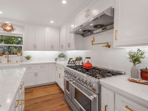 3500 Fairchild Street, La Crescenta CA 91214