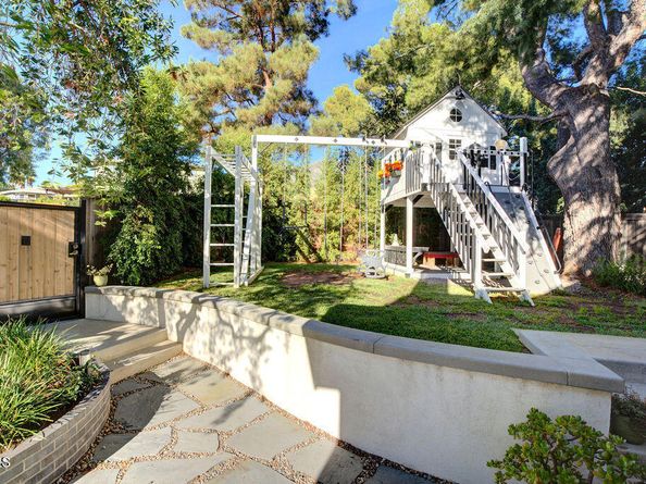 3500 Fairchild Street, La Crescenta CA 91214