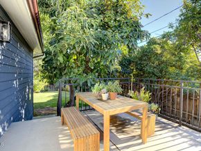 3500 Fairchild Street, La Crescenta CA 91214