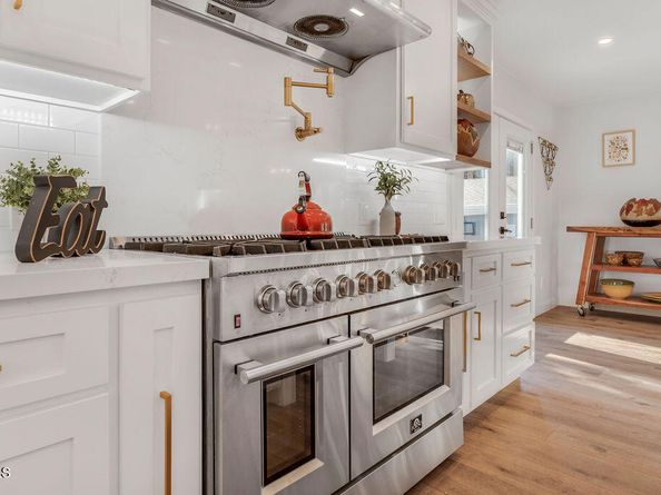 3500 Fairchild Street, La Crescenta CA 91214