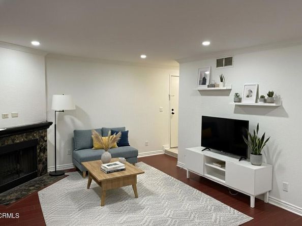 515 N Jackson Street 211, Los Angeles CA 91206