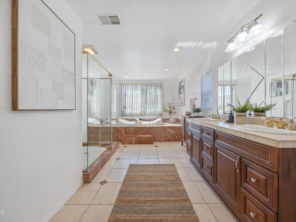 1908 Oakwood Street, Pasadena CA 91104