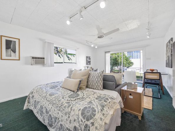 1908 Oakwood Street, Pasadena CA 91104