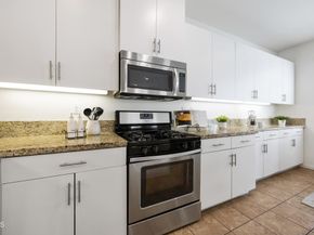 908 N Primrose Lane A, Azusa CA 91702