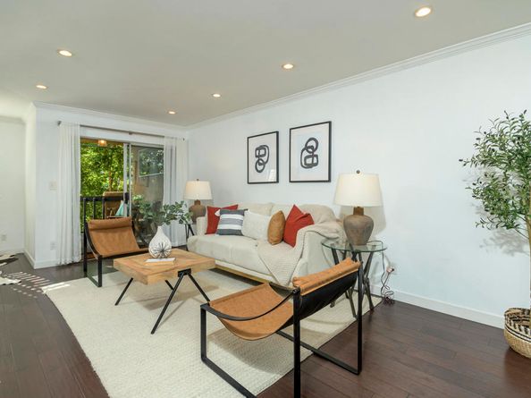 355 S Madison 212, Pasadena CA 91101