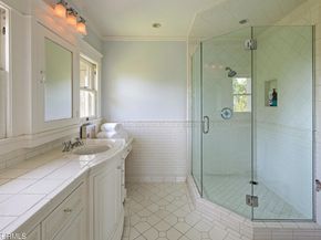 1295 S Oakland Avenue, Pasadena CA 91106