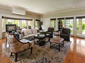 1295 S Oakland Avenue, Pasadena CA 91106